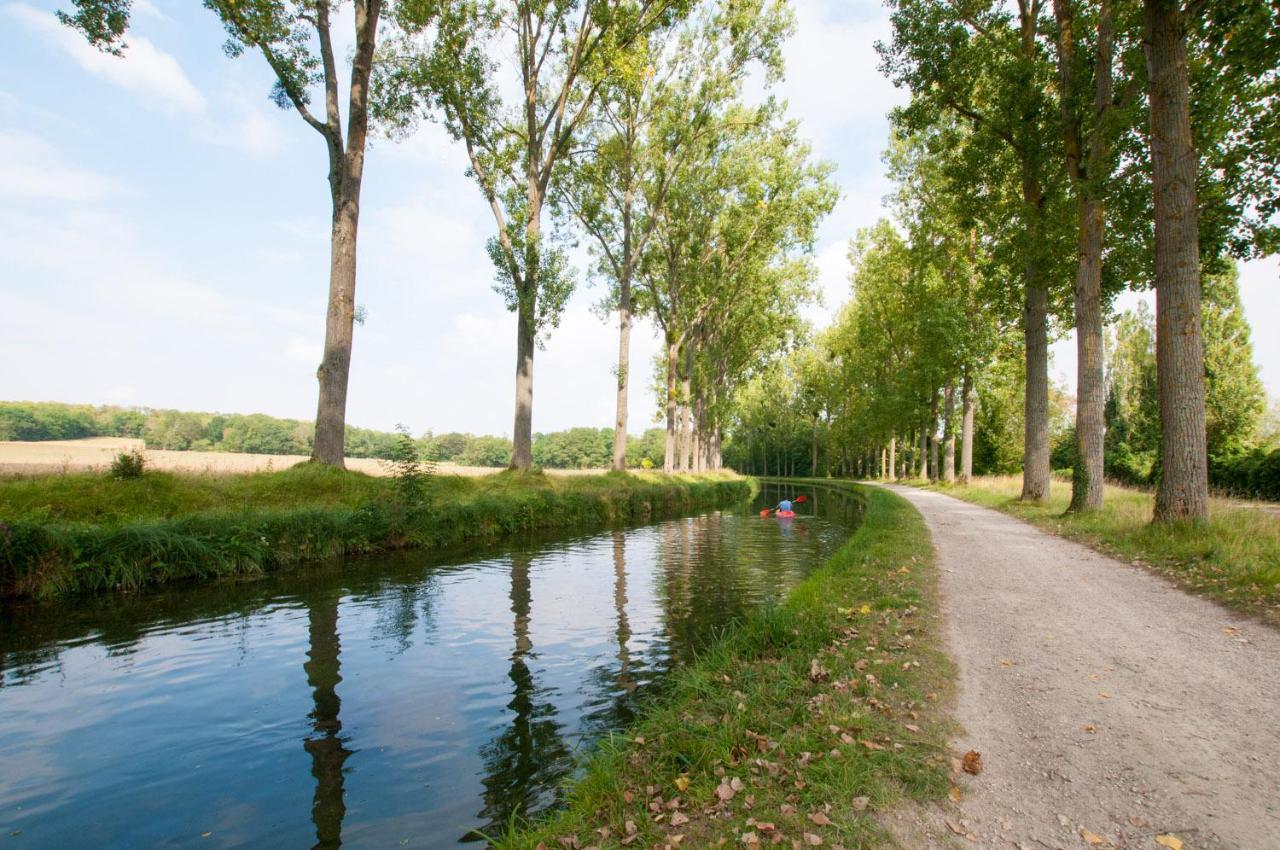 Camping Village Parisien Varreddes エクステリア 写真